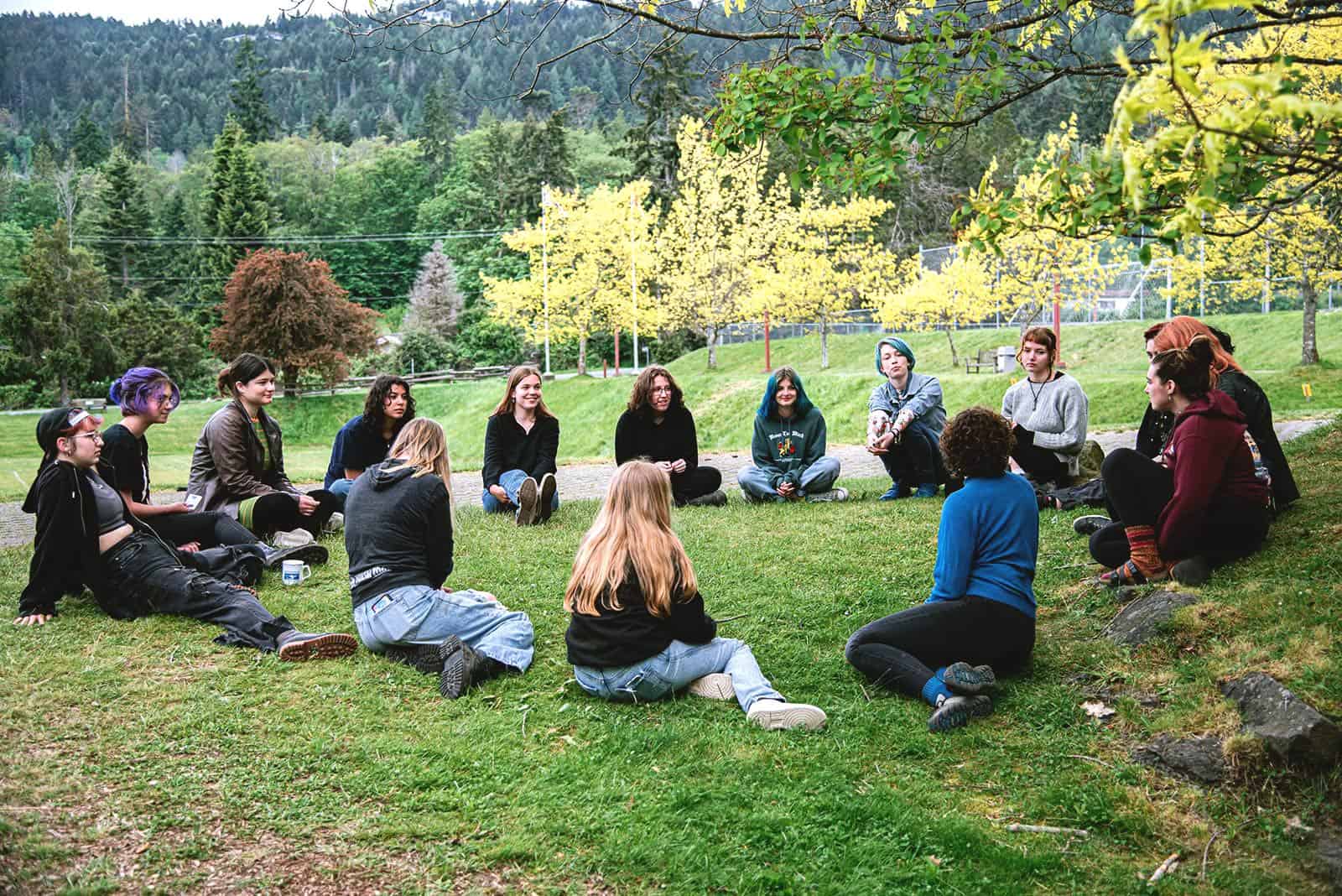 Working-with-Youth-header-picture-op